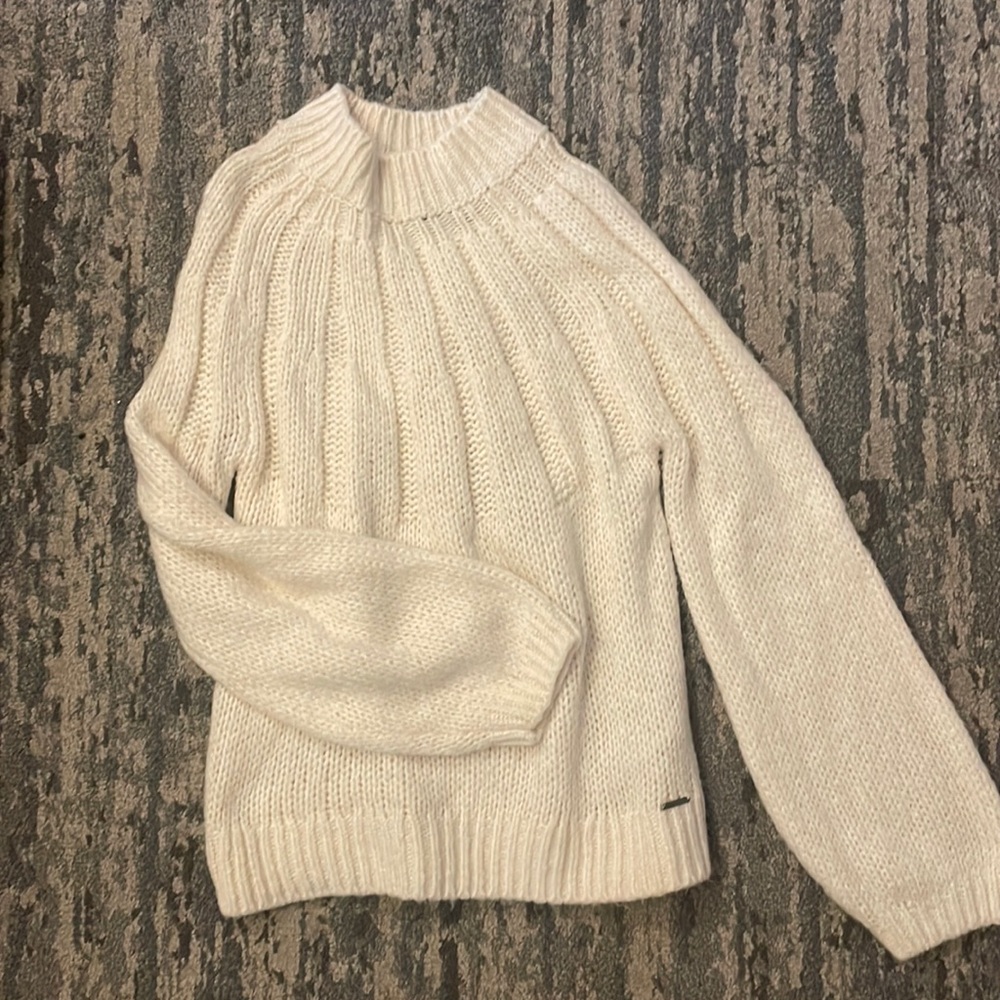 White oversized knit sweater
